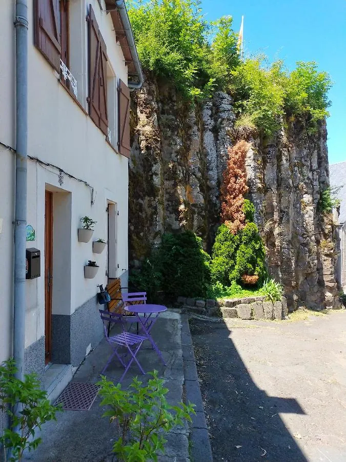 Holiday home Maison Au Coeur Du Sancy A La Tour D'Auvergne Villa